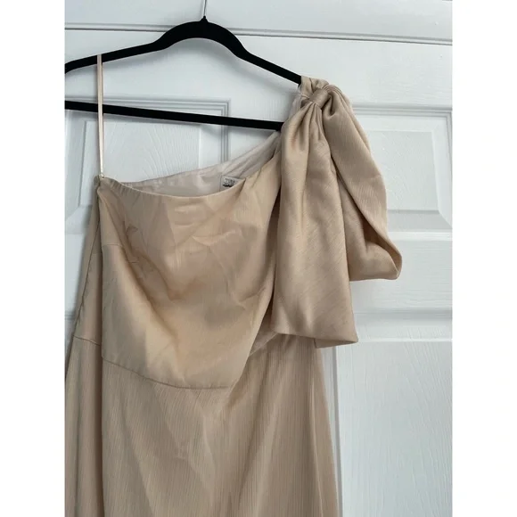 BHLDN Sachin & Babi Chelsea One Shoulder Bow Gown in Neutral 8 - Picture 5 of 10
